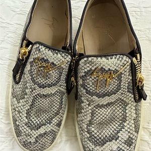 Giuseppe xannotti animal print sneakers with side zippers size 37 or 6.5 US